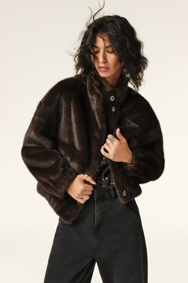 Veste Paros