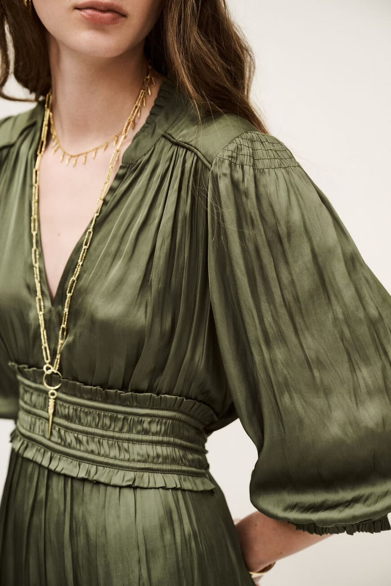 Robe Cyrilia