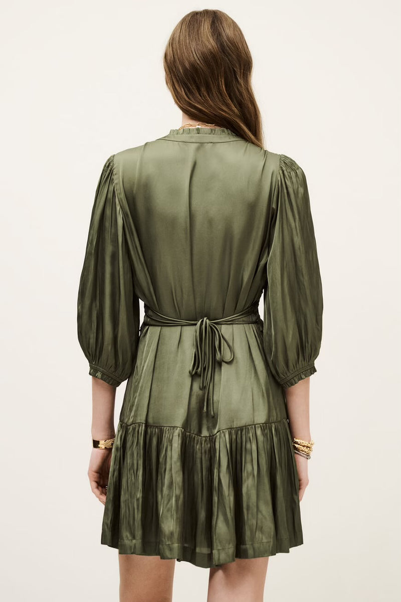 Robe Cyrilia