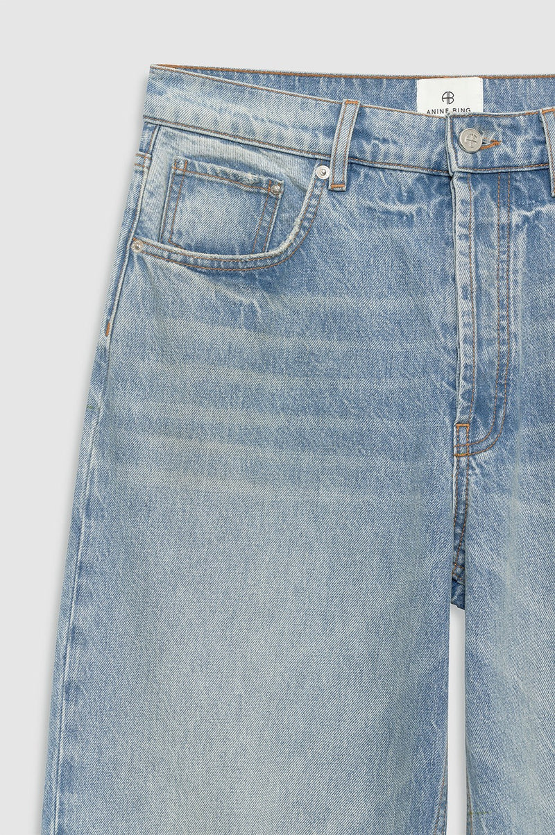 Jean Manon Light blue