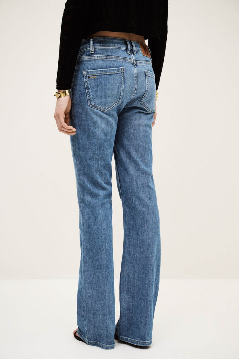 Jean Ross Light use Blue