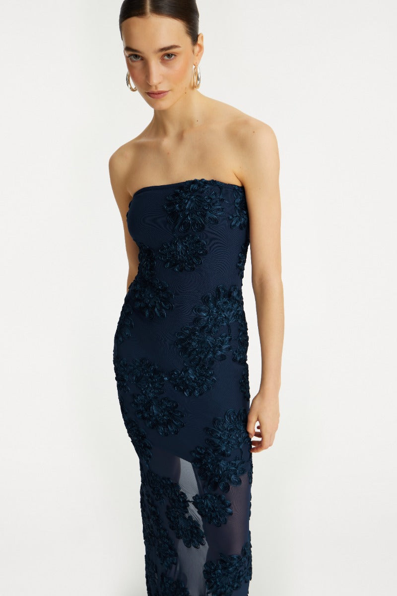 Robe Mesh 3D